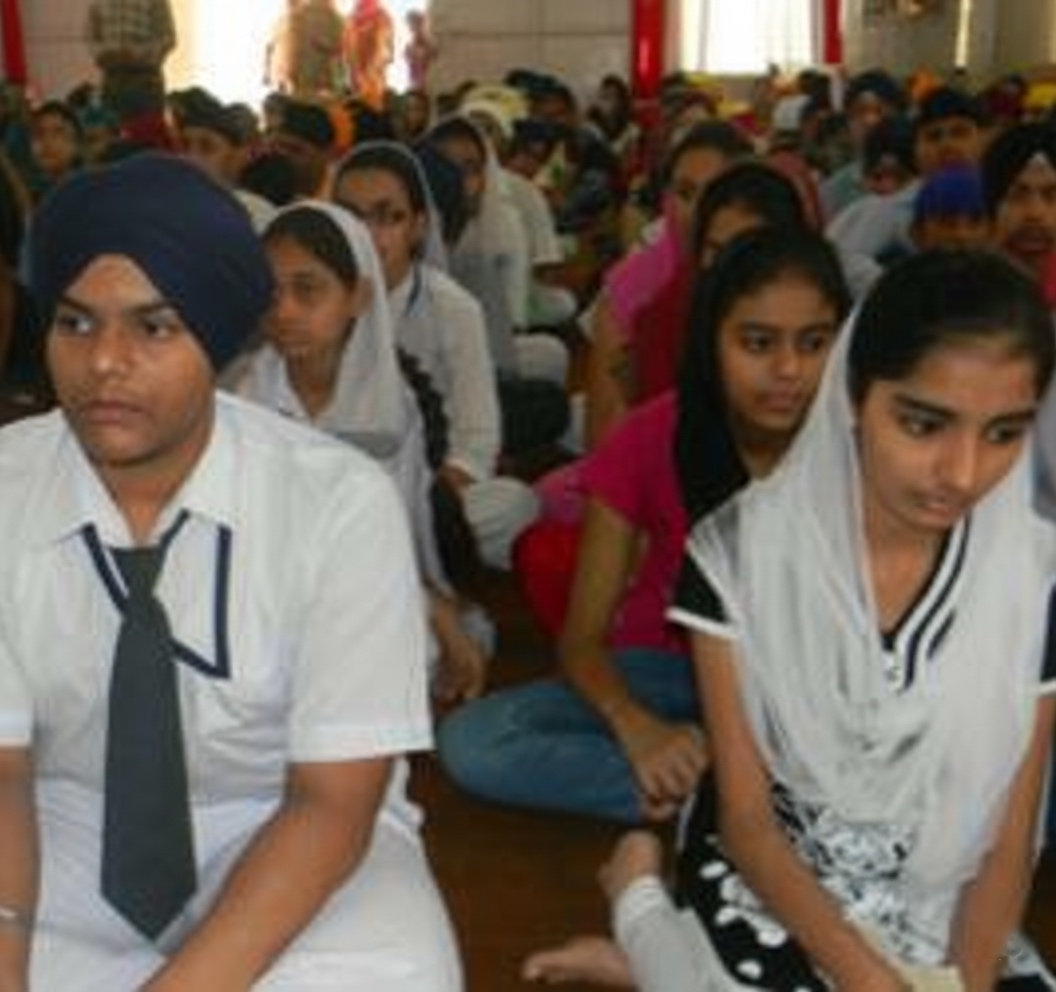 Kids Waiting for Scholship to study 